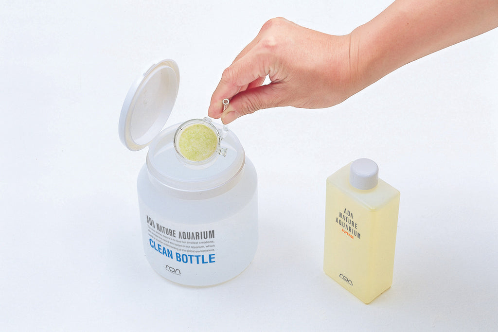 ADA クリーンボトル ADA_Clean_Bottle_in_use_dc17f7